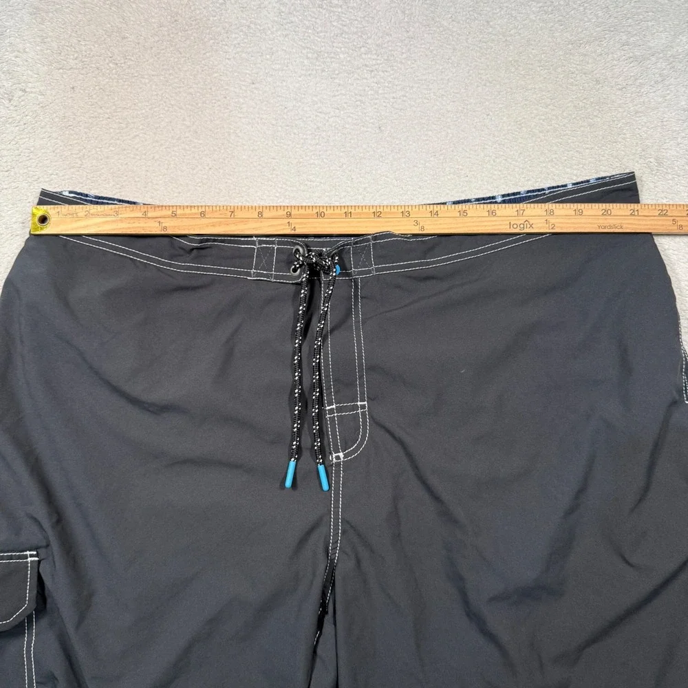 Tommy Bahama Board Shorts Mens 2XLB Black Recycled Cargo Swim Trunks Marlin Logo